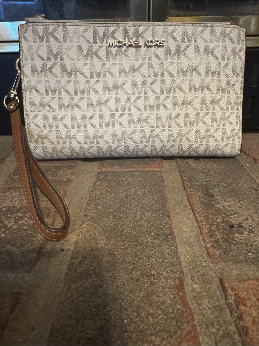Michael Kors Beige Logo Purse with Matching Wristlet